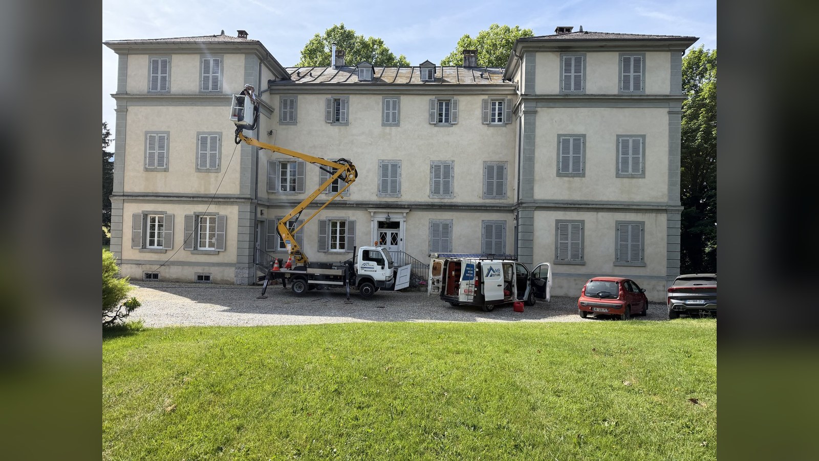Démoussage de toiture — MB Toiture, Brison-Saint-Innocent
