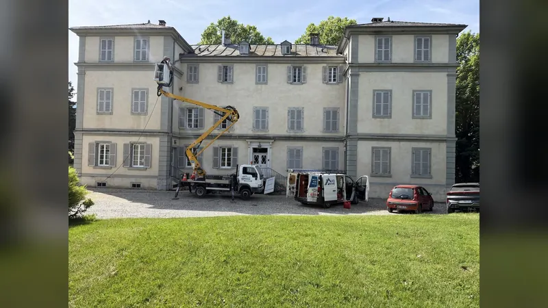 Démoussage de toiture — MB Toiture, Brison-Saint-Innocent